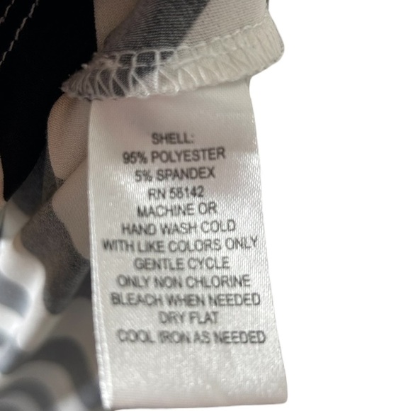 2/$30 London Times Sleeveless Stripe Long Stretch Maxi Dress  Slimming Panel - Picture 14 of 15